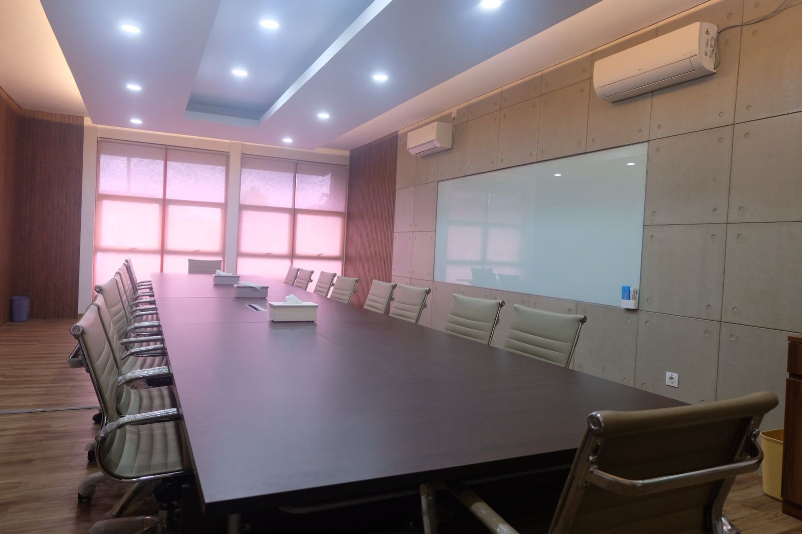 Ruang Rapat Executive